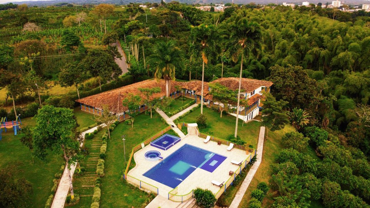 Hotel Campestre Los Nogales Quimbaya Exterior photo