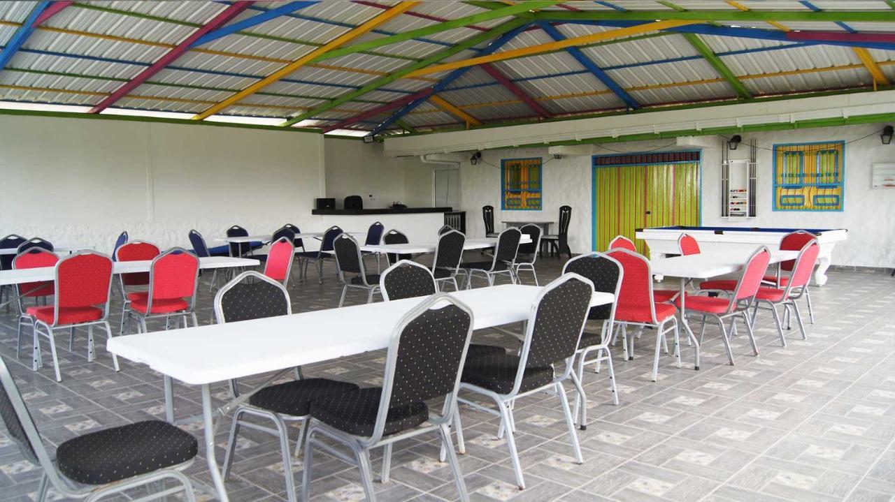 Hotel Campestre Los Nogales Quimbaya Exterior photo