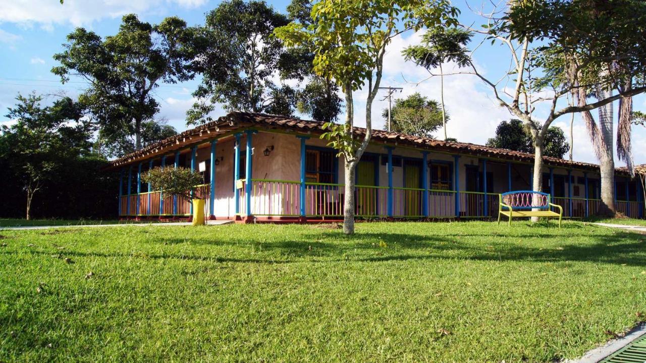 Hotel Campestre Los Nogales Quimbaya Exterior photo